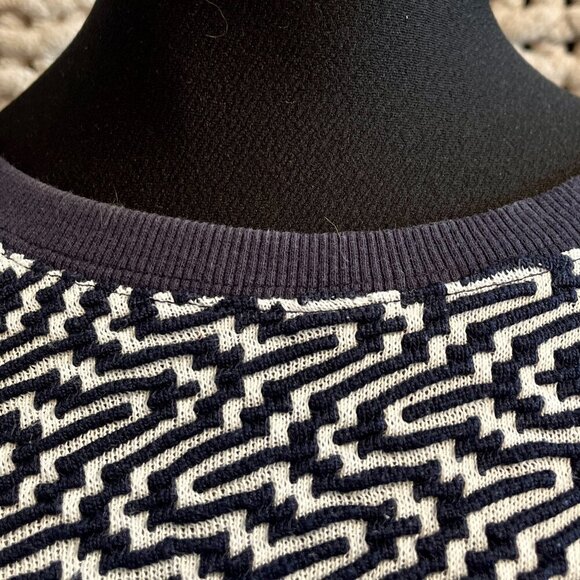 Just So So Woman's Navy & White Boxy Long Sleeve Crewneck Sweatshirt Size Medium - Picture 3 of 8